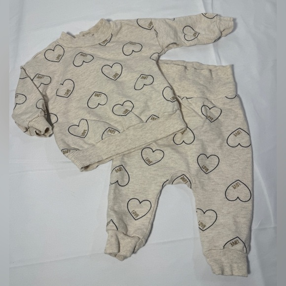 Bundles Baby Place Other - Baby Girl 2 pc Heart Love Jogger Set Sweatsuit Pants Shirt Top Sz 3-6 Mos